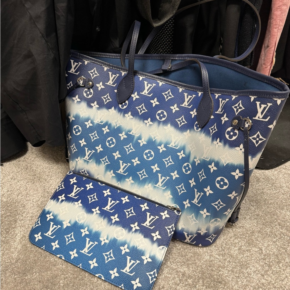 Louis vuitton escale neverfull